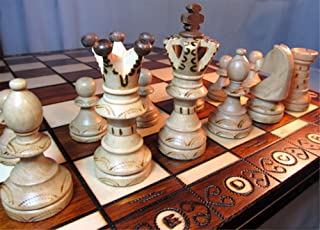 ajedrez de madera antiguo