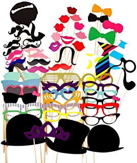 Paquete de 58 accesorios para Photocall con distintos disenos como pajaritas- bigotes- sombreros- ideales para fiestas- cumpleanos- bodas
